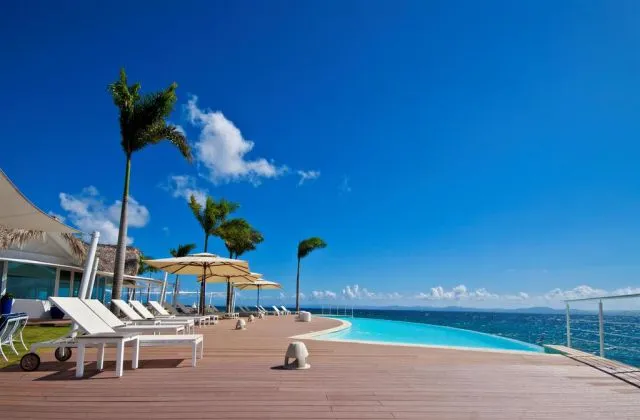 The Bannister Hotel Yacht Club Puerto Bahia Samana piscina